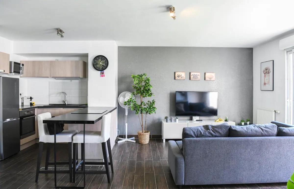 Superbe Appartement Avec Terrasse, Piscine & Parking Prive A Marseille Exteriér fotografie